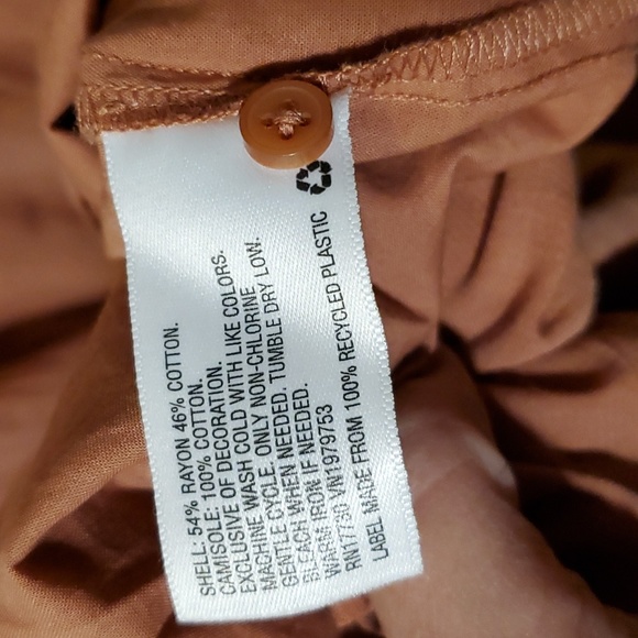 NWT Dress Sleeveless Embroidered Design on Front - Picture 10 of 11